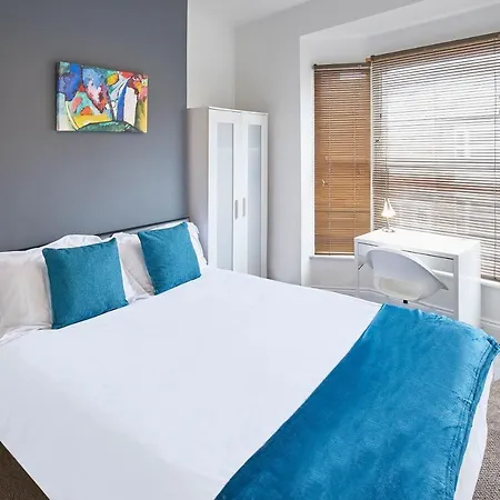 Host & - Gresham House Middlesbrough